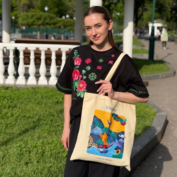 Футболка женская&nbsp;c принтом Мальва (укр. версия), черная, M FMLU00 фото
